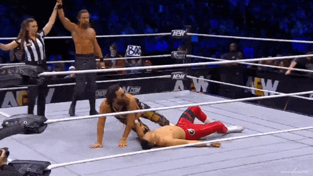 aew_20241008_white_v_chhun4