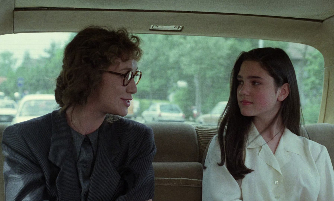 Phenomena (1985) (1080p BluRay x265 r00t)-5