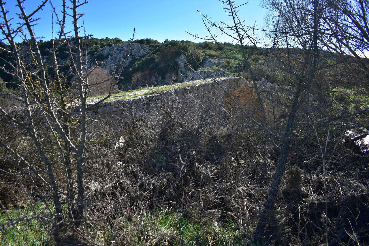 Πέτρινο γεφύρι Δαφνούλας (6)