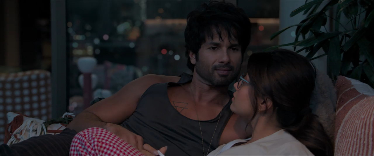 Cocktail 2 2026 WebRip [Hindi] 480p 720p ESub Screenshot
