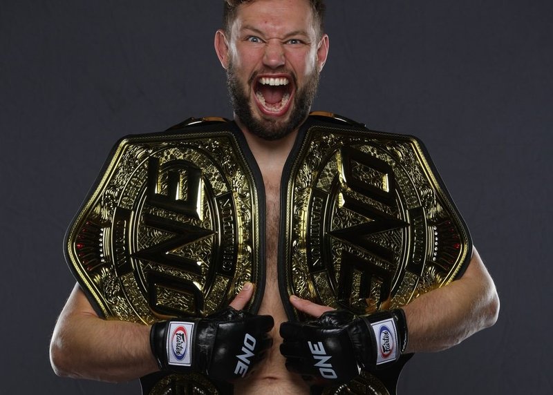Рейнир де Ридер се раздели с ОNE Championship, за да отиде в UAE Warriors