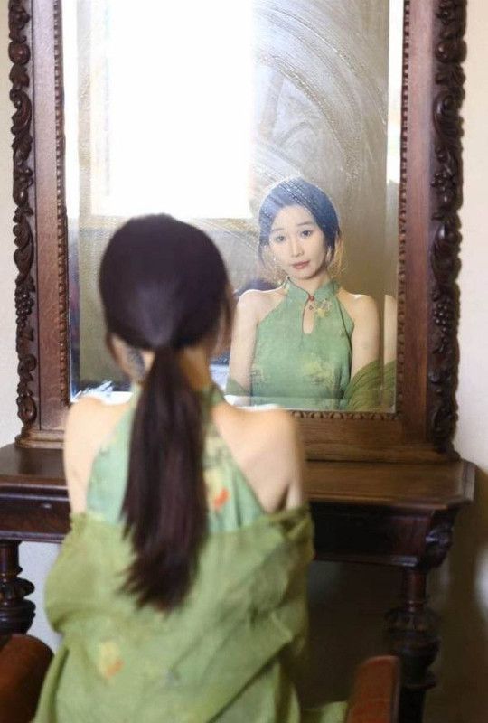 X5四川沐川中学音乐老师 顾澜音 炮友调教视频曝光 KTV跪地爬行露脸舔屌 M属性暴露无遗！ (2)