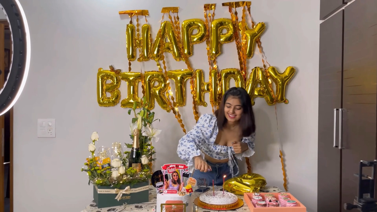 Cute Sexy Girl hot Navel and boobs in blue crop top and jeans mp4 snapshot 00 16 608