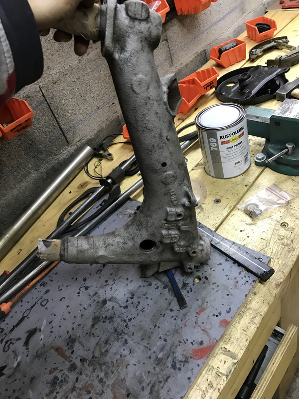 Restauration 4L (999)