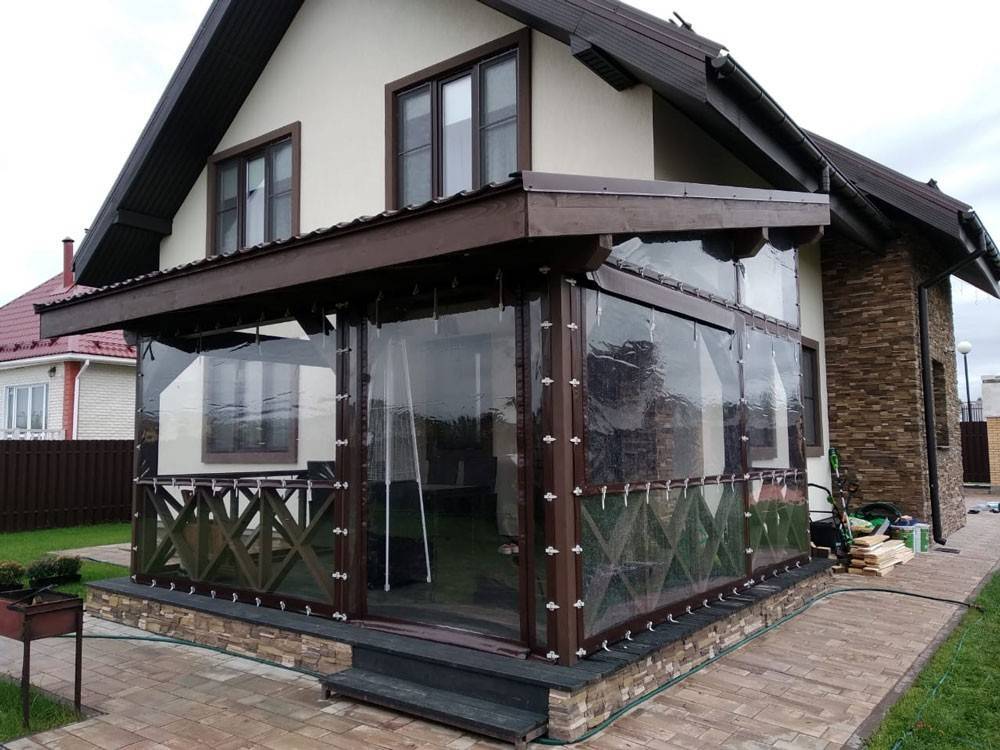 Мягкие окна на веранде 