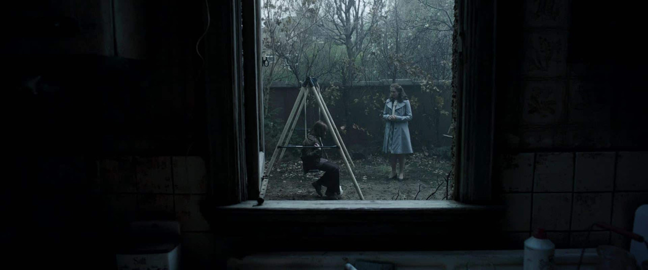 Fotos 06036 The.Conjuring.2.2016.1080p.BDRip.LAT