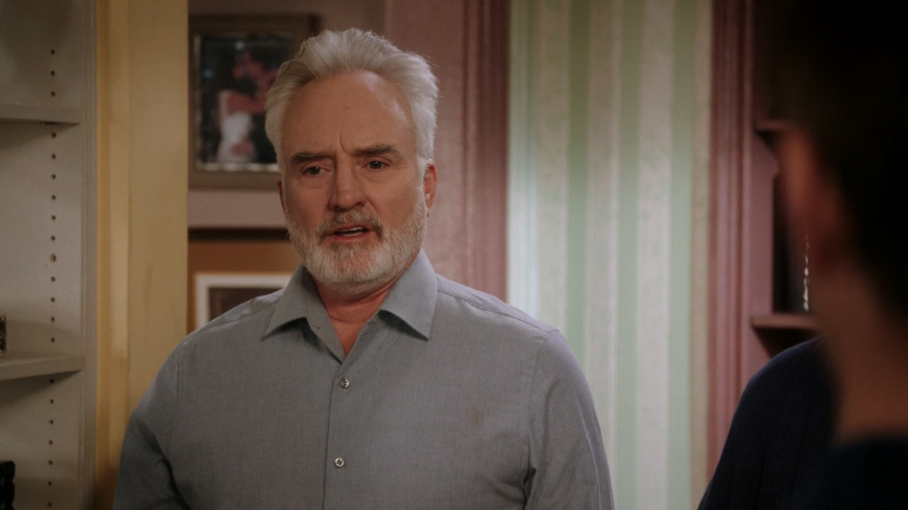 Brooklyn Nine-Nine (2013) S07E10 Admiral Peralta (1080p AMZN WEB-DL x265 10bit EAC3 5.1 - HxD) [TAoE