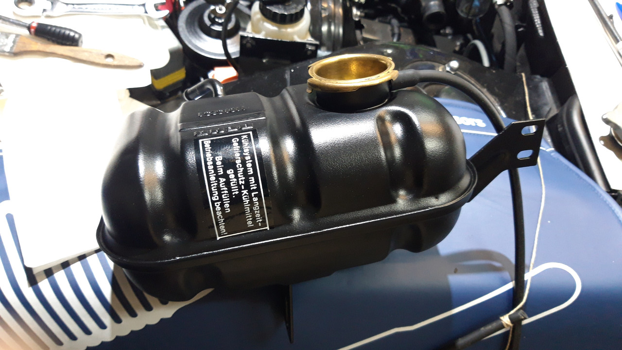 707366F4-3933-47E1-AB08-819110B92075