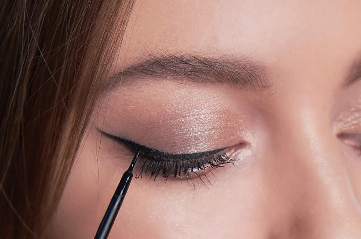 ¿Cuál es el delineado griego? Es ideal para disimular los ojos cansados