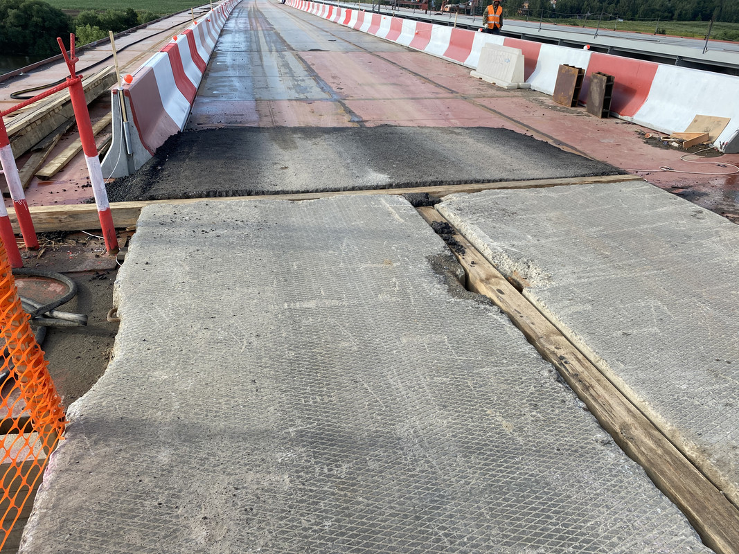 D6EA5500-2E84-4FBE-8285-49FFBC769C09