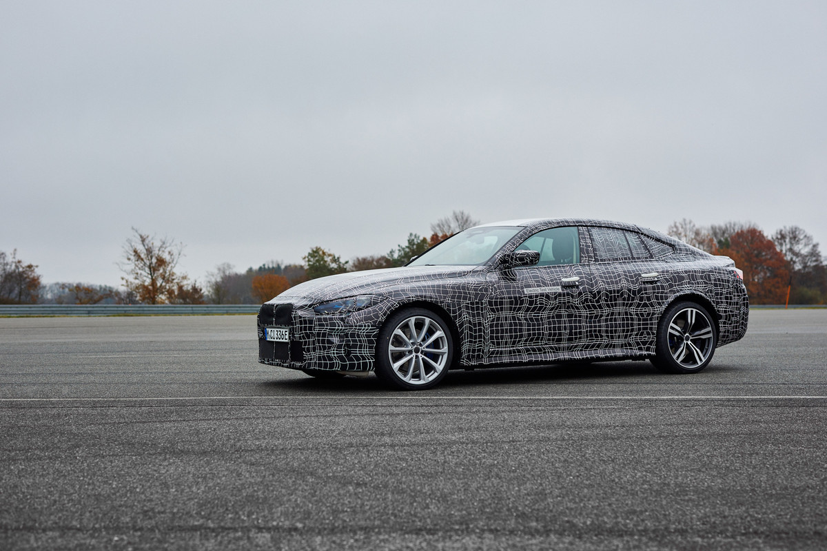 P90412320_highRes_bmw-i4-prototype-fin