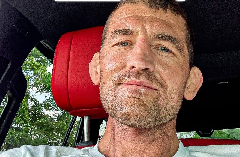 Бен Аскрен е благодарен на всички, които дариха за трансплантацията му