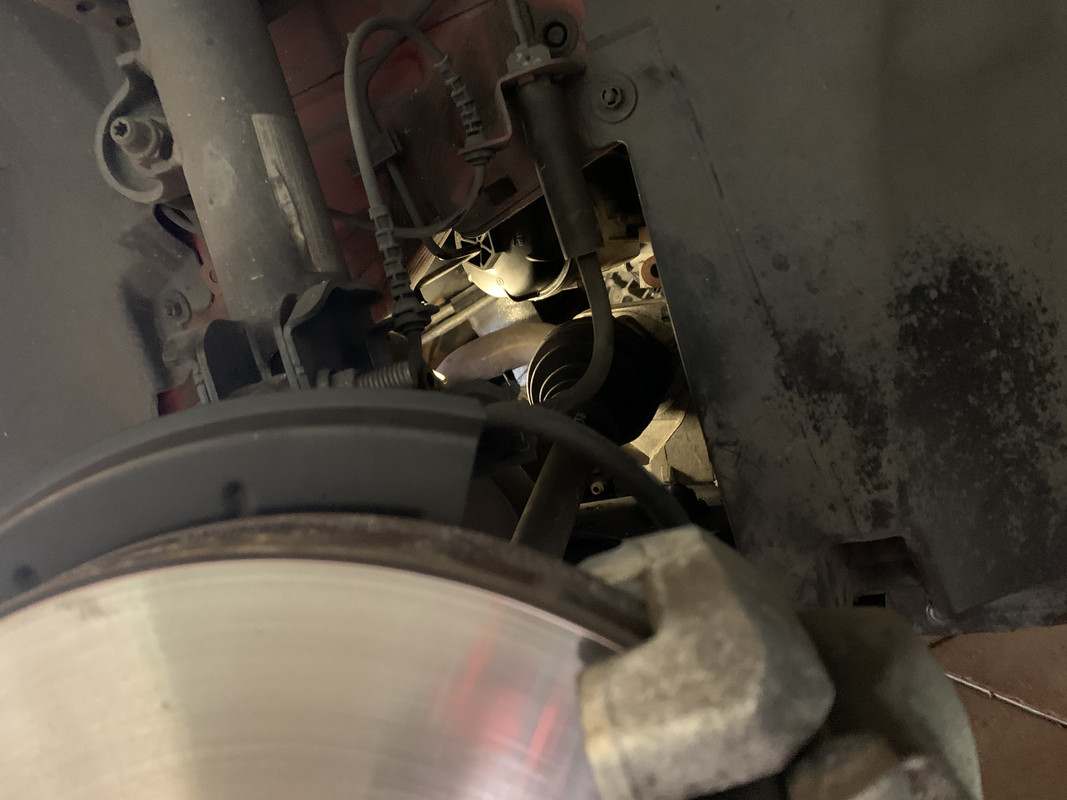 F07863B3-C332-4F56-80F9-BF221FD0C88F