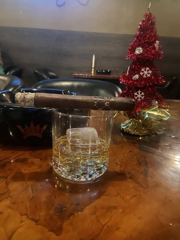 66077214-09A8-4B9F-A44A-6BED57830C8F