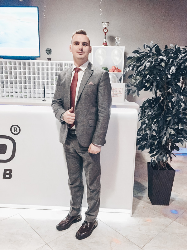 39CAD9AB-984D-4E23-B0D6-CCD0E2D279F0