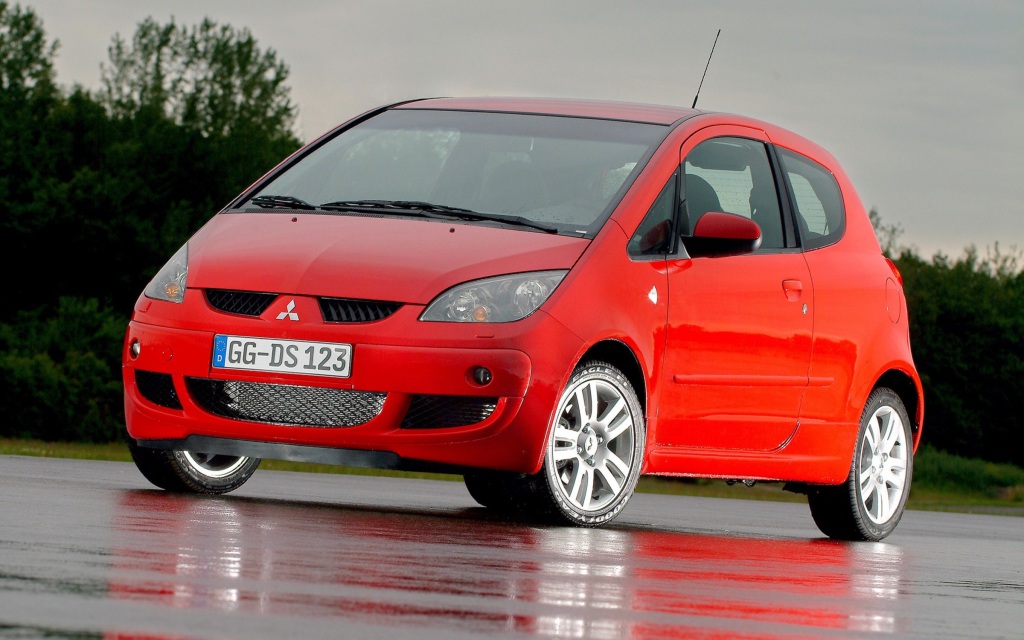 Mitsubishi-Colt-CZT (2006-08)