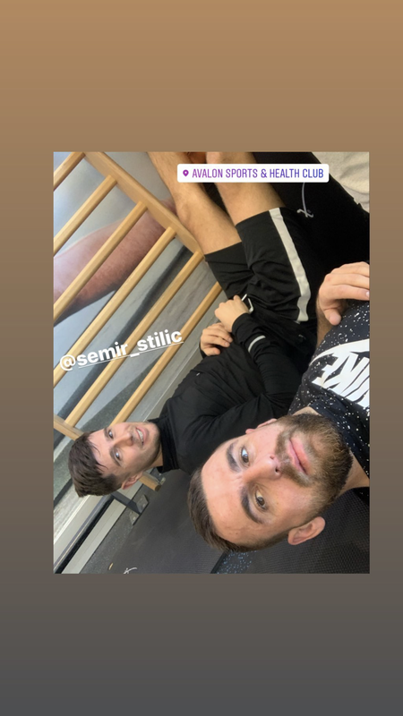 716A19FE-0381-4E1D-B22A-999F4A2E3A0F