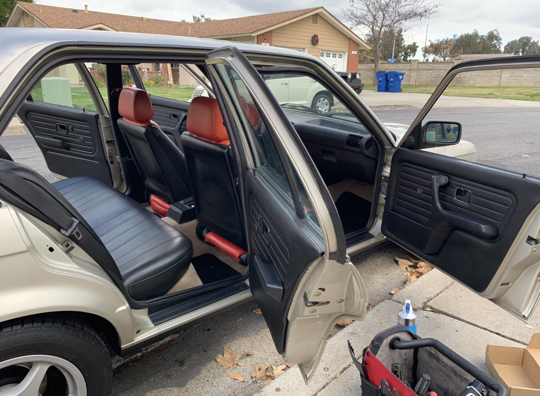 8FE693EB-CBB1-49D1-9B4C-98E8373EB622