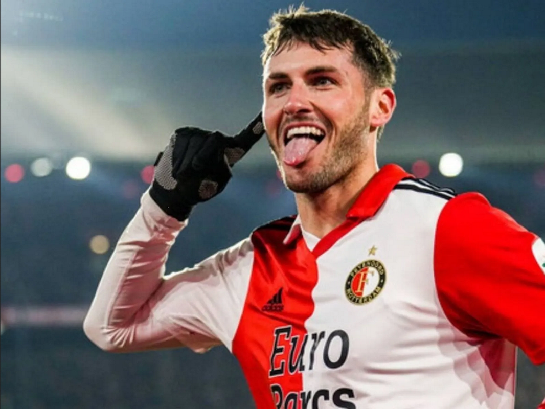 Video: Santi Giménez se estrena con golazo en nueva temporada de la Eredivisie