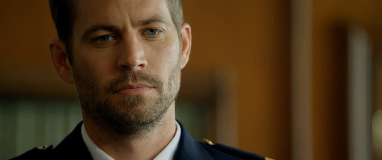 Brick Mansions 2014 WebRip [Hindi + Tamil + English] 480p 720p ESub Screenshot