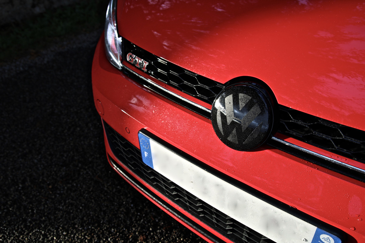 7C67B421-54F8-4999-A272-9A9676CA5DF8