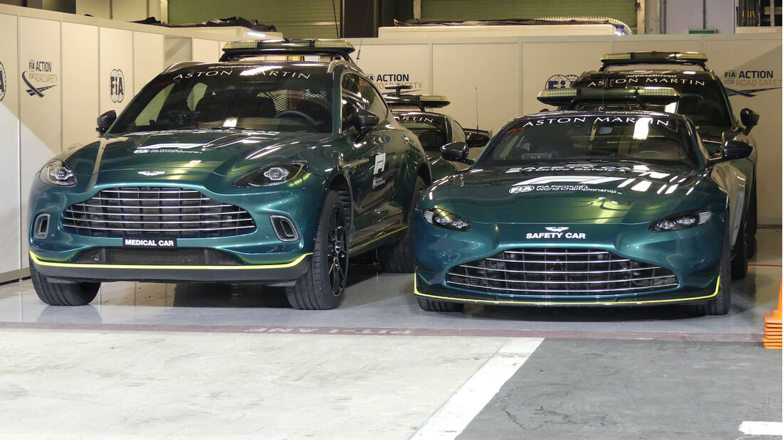 Safety-Car-Formel-1-GP-Abu-Dhabi-9-Dezember-2021-169Gallery-ba3d652b-1858569