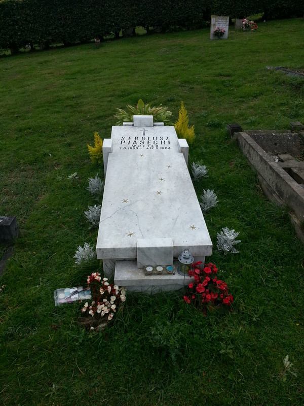 Sergiusz-Piacecki-grave