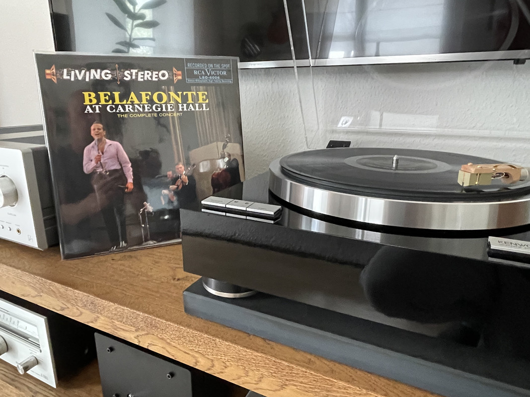 E699FD2A-4925-4804-AF9E-D37595C0726E