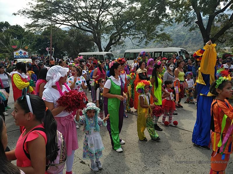 (Imágenes) Trujillanos disfrutaron del desfile de carnaval escolar 2019 IMG-20190228-145903