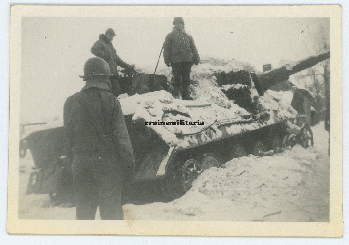 Orig. Foto zerstörte KÖNIGSTIGER Panzer Tank bei MALMEDY Ardennen Belgien 1944