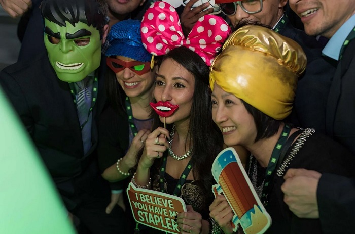 What Are the Top Features to Look for in a Photo Booth Rental