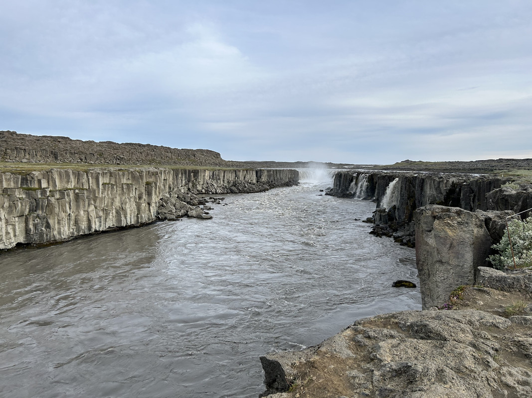 7/07/2025 BALLENAS EN HUSAVIK, HAFRAGILSFOSS, DETTIFOSS Y SELFOSS POR 862(OESTE) - 2º Viaje a la Tierra del Hielo y Fuego de 21 días (en construcción, con videos) (24)