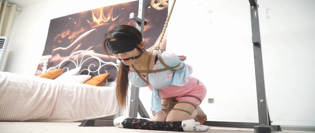 逍遥 老板的私秘01 02.mp4_20220803_094617.857