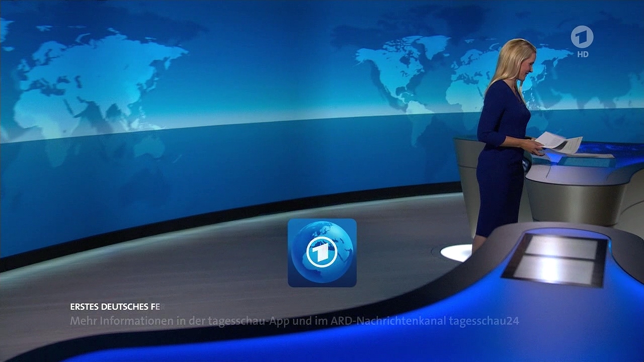 Judith Rakers @ "Tagesschau" am 24.10.2018 - Bilder - Papa ...