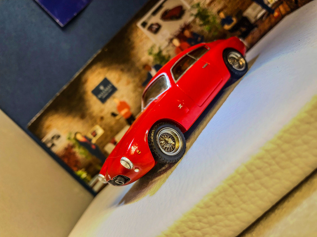 FC85CE7B-AD92-4194-835E-193EB7C13F46