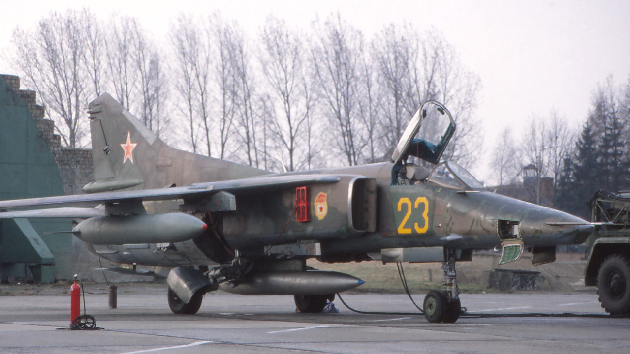 19 GvAPIB Mig-27D Yellow 23_61912561300 (5)