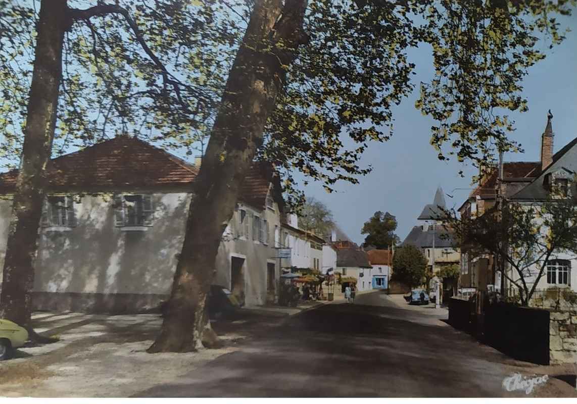 Entrée du bourg route de Périgueux
