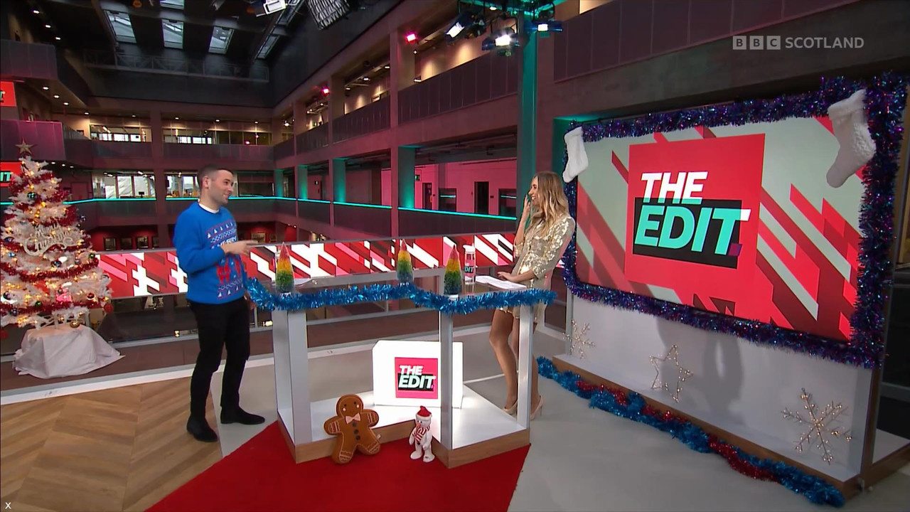 12.25 - 20.00.00 - The Edit Christmas Special. Amy Irons and David Fa....ts_snapshot_29.00_[2021.12.
