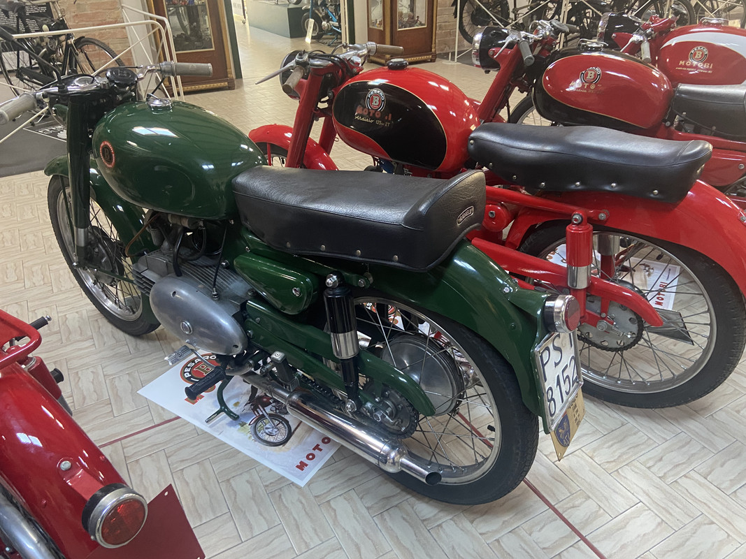 0928F95B-93FB-4BC9-B176-E31508115587