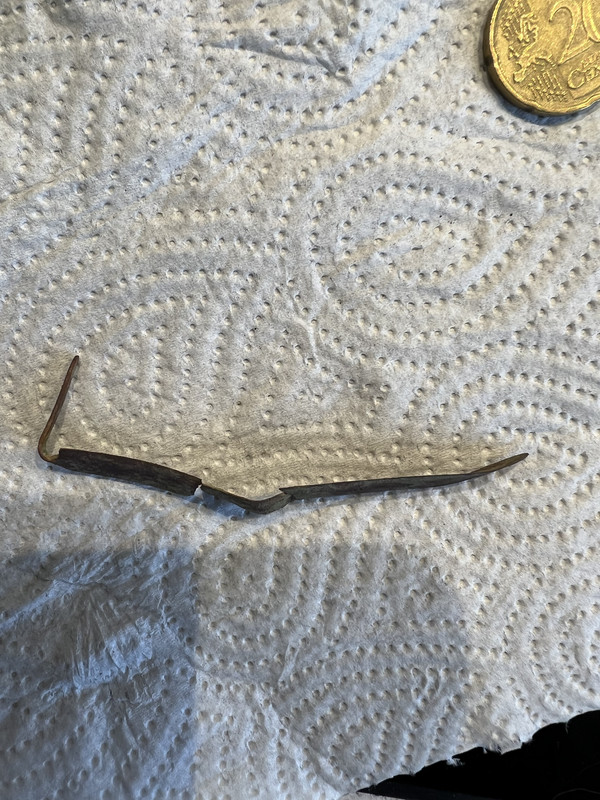 5D46AA5B-327D-4890-A143-FFAA431A70AB