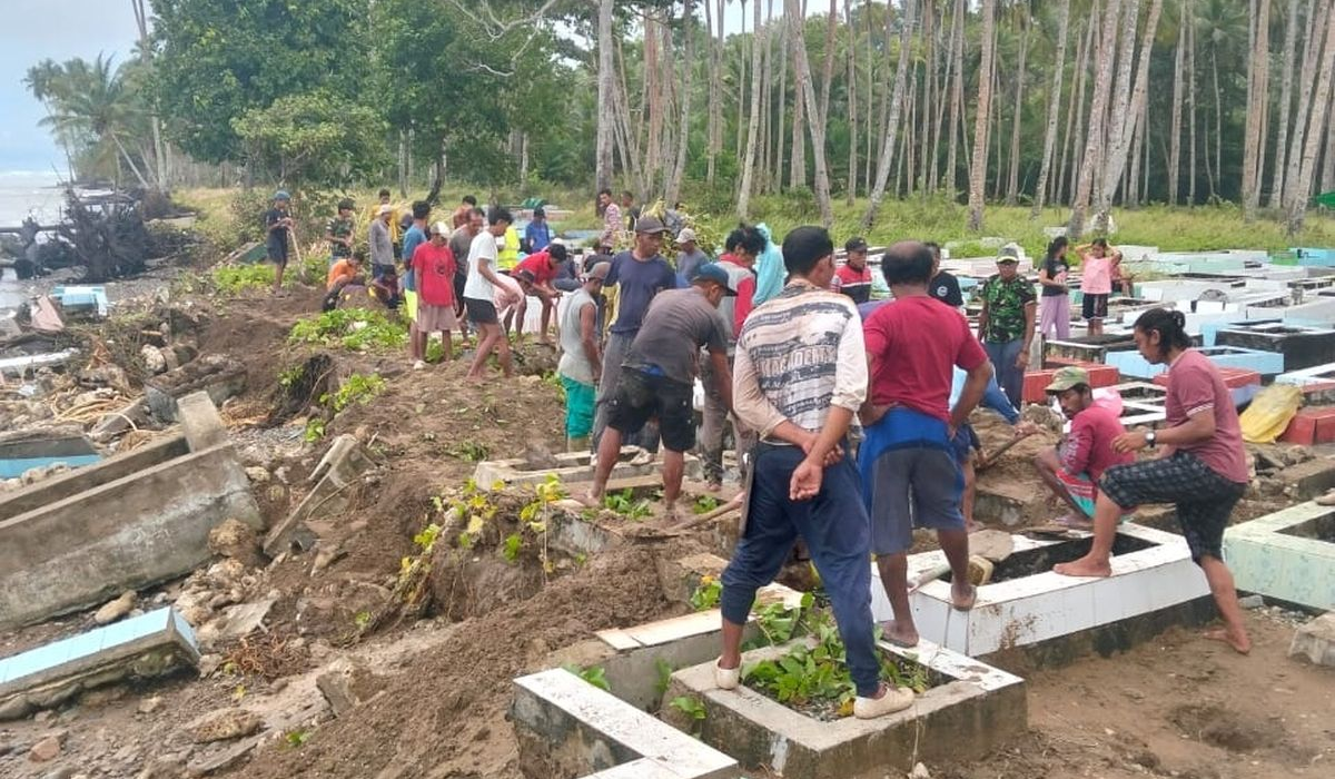 Tragedi Ombak di Pulau Kelang: Pemakaman Hancur, Tulang Berserakan