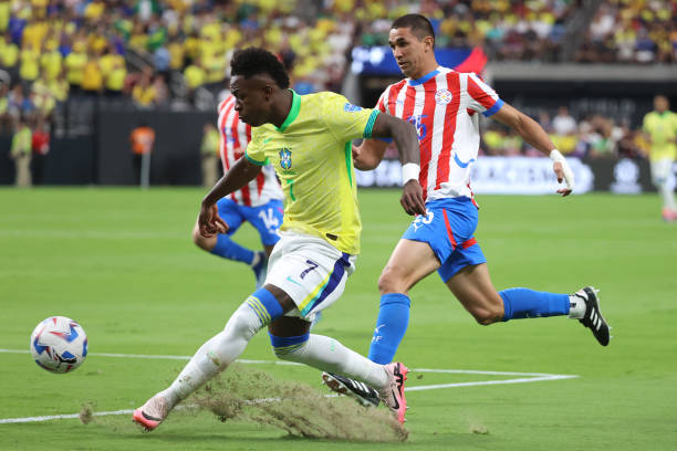 Brazil vs Paraguay, 07h45 ngày 11/06