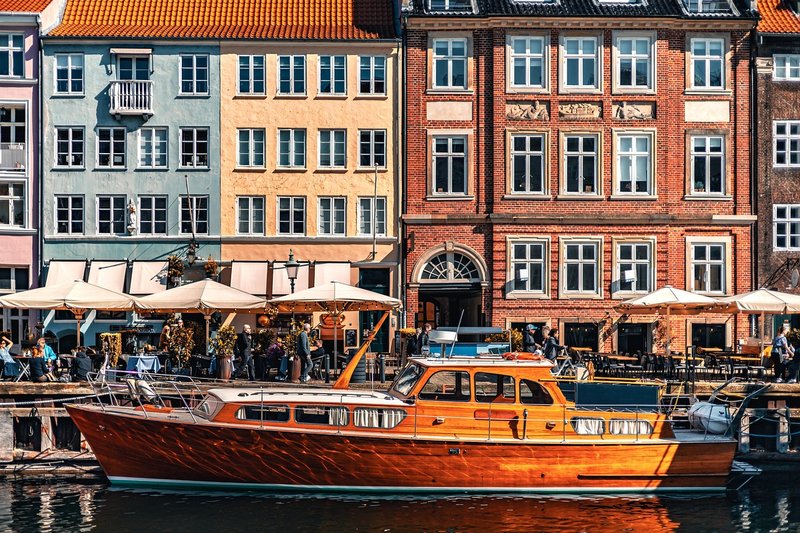 brown-boat.jpg