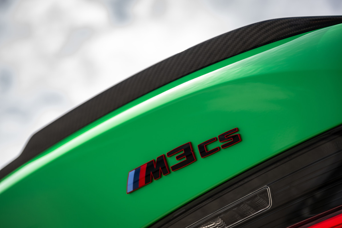 P90492773_highRes_the-all-new-bmw-m3-c
