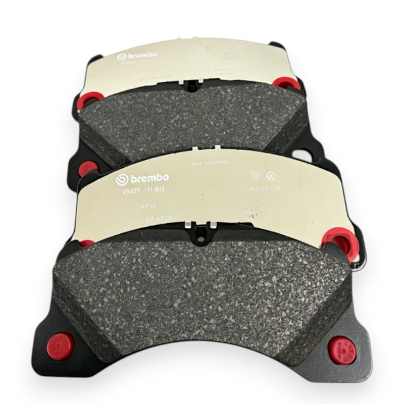 Volkswagen  Front Brake Pad Depan for VW Golf MK6 GTI Scirocco Beetle Passat CC Tiguan Audi A4 B8 B8.5 A5 Q5 TT  P65017 (OE: 7L0698151M / 7P6698151 / 95535193961)