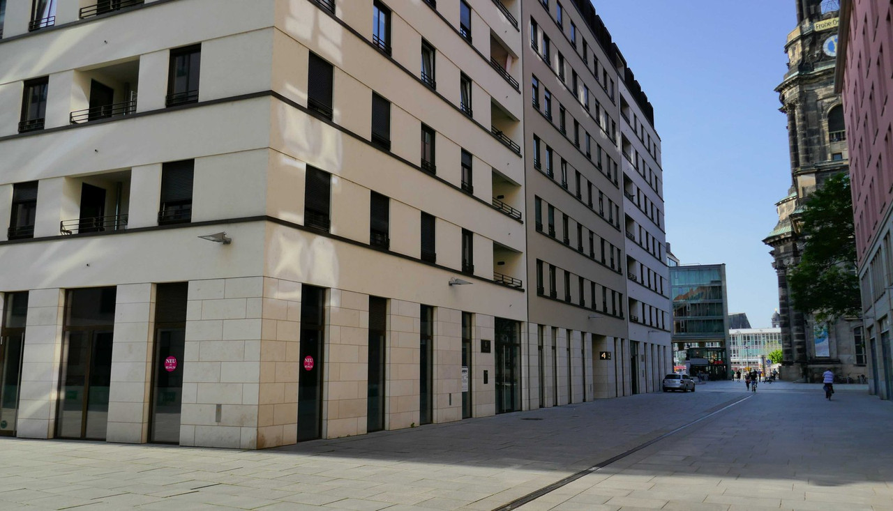 Bild: https://i.postimg.cc/J4xNrSB0/P1190878.jpg