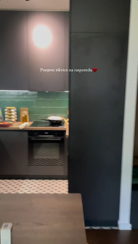 Screenshot_20240817_212640_Instagram