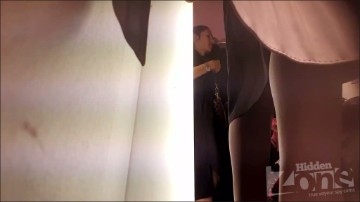 [Image: Voyeur23325105754.jpg]