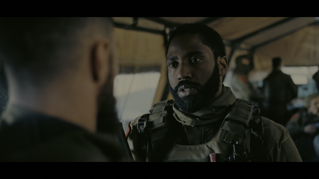 Tenet (2020) [BluRay Rip 2160p HEVC 10bit-HDR ITA-ENG AC3-SUBS] [M@HD].mkv_snapshot_01.59.24.002