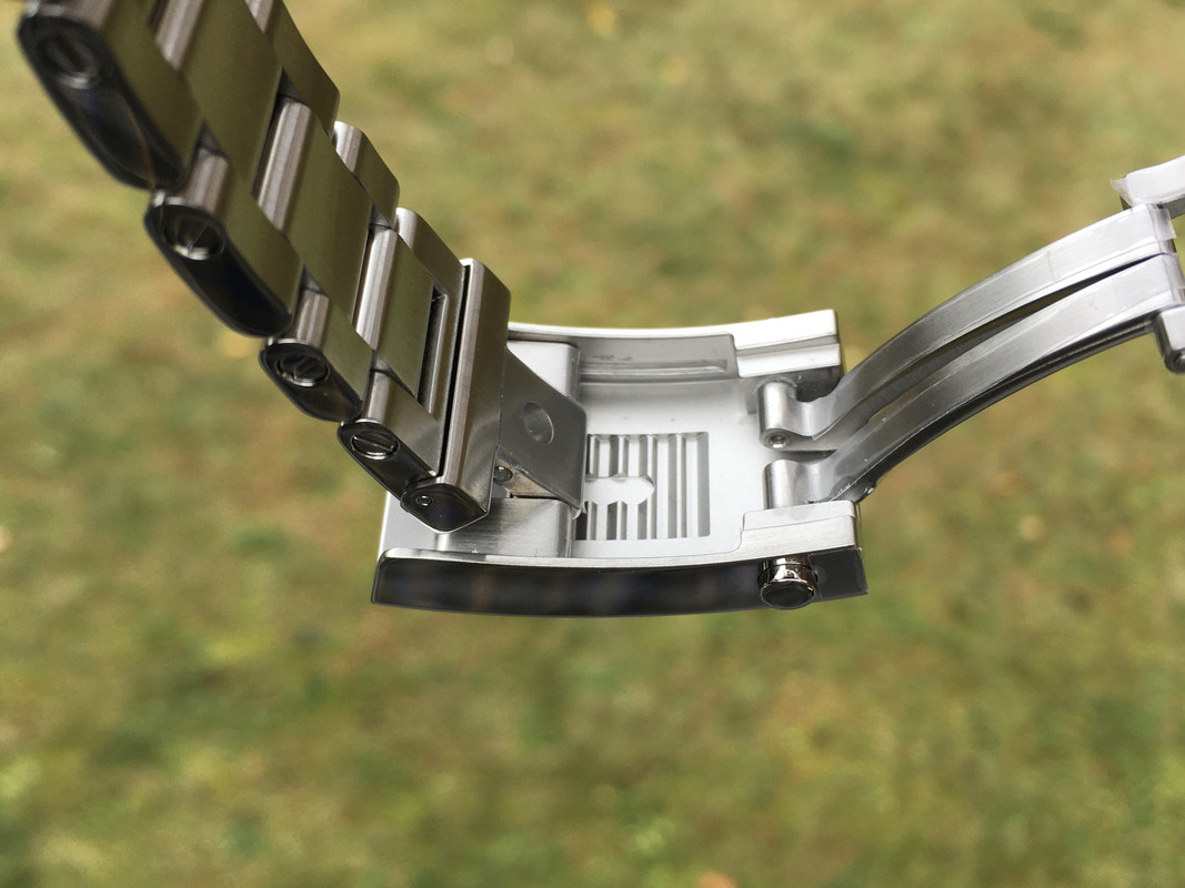 DC9B440A-7F33-4DE8-A7AB-59822FE81264